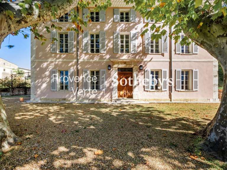 Maison Aups - 433m²