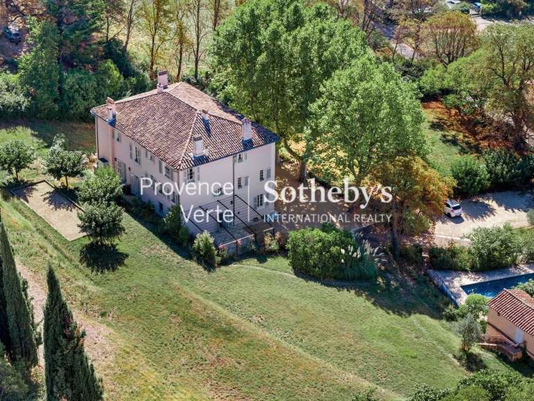 Maison Aups - 433m²