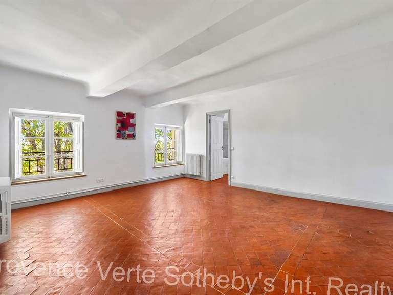 Maison Aups - 433m²