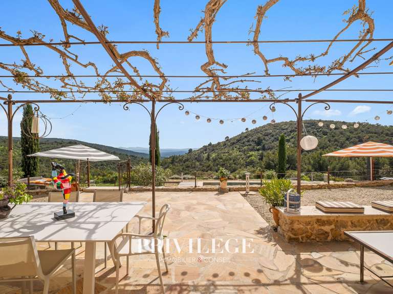 House Aups - 10 bedrooms - 400m²