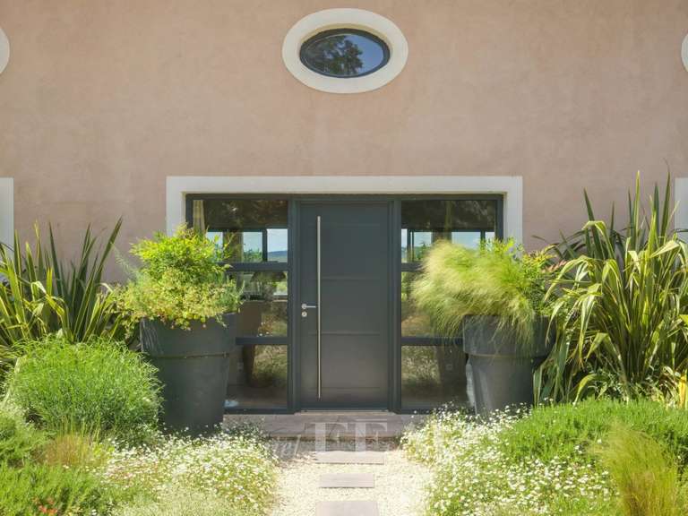 Maison Aups - 5 chambres - 261m²