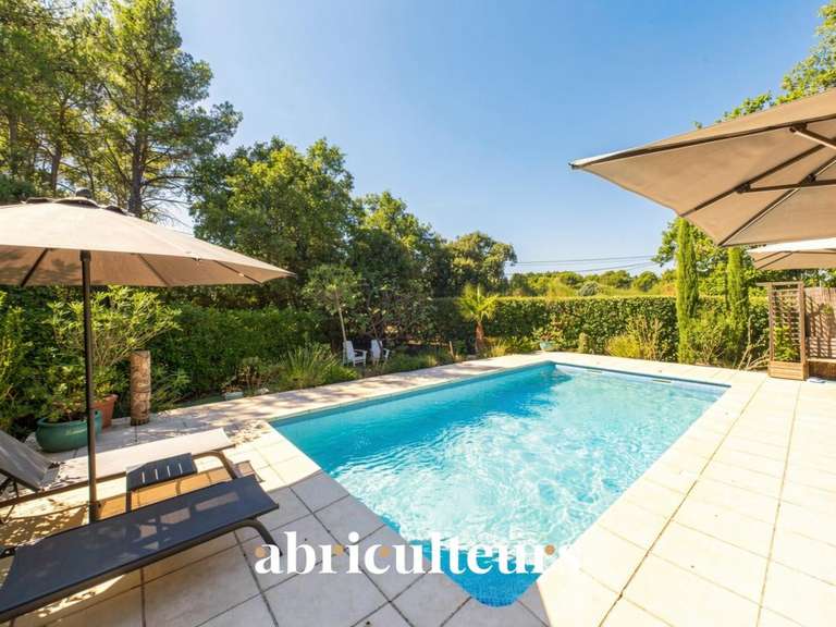 Maison Aups - 8 chambres - 261m²