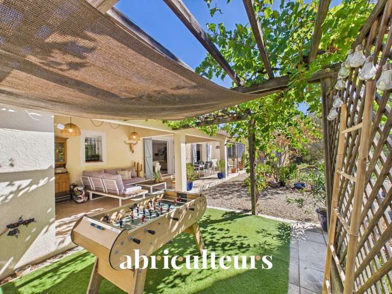 Maison Aups - 8 chambres - 261m²