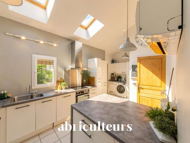 Maison Aups - 8 chambres - 260m²