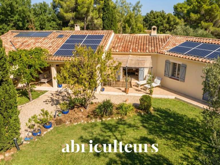 Maison Aups - 8 chambres - 260m²