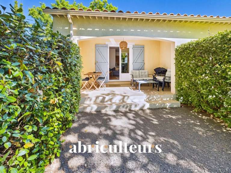 Villa Aups - 8 chambres - 261m²