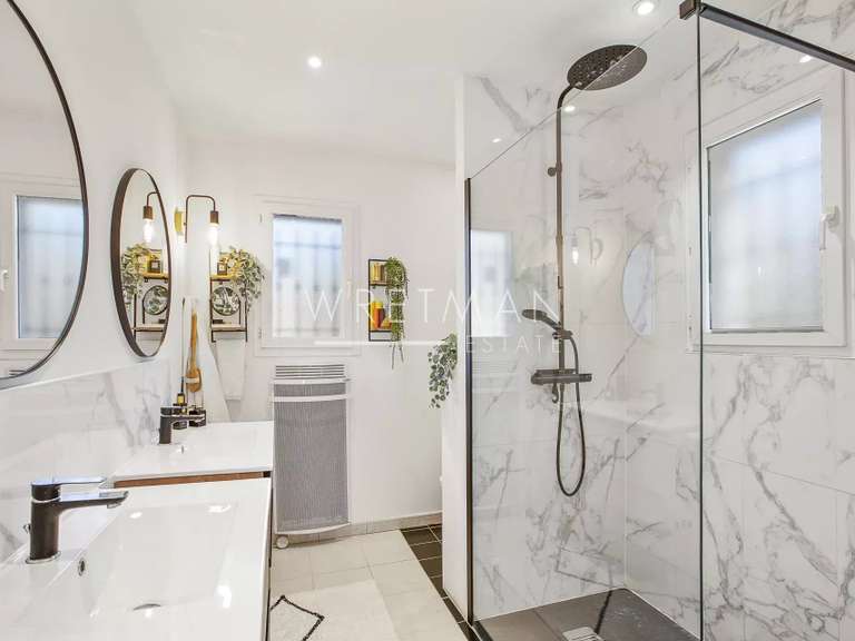 Villa Aups - 7 chambres - 261m²