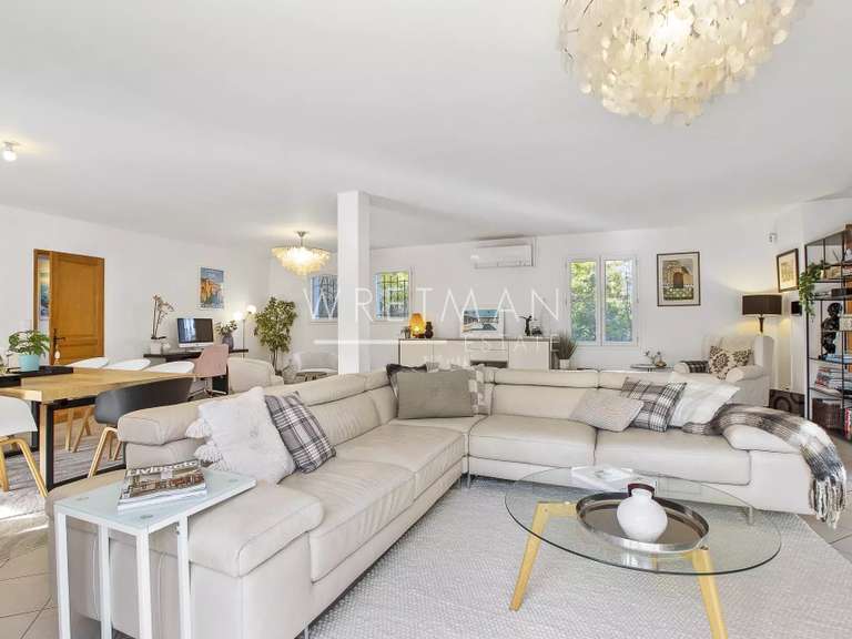 Villa Aups - 7 chambres - 261m²