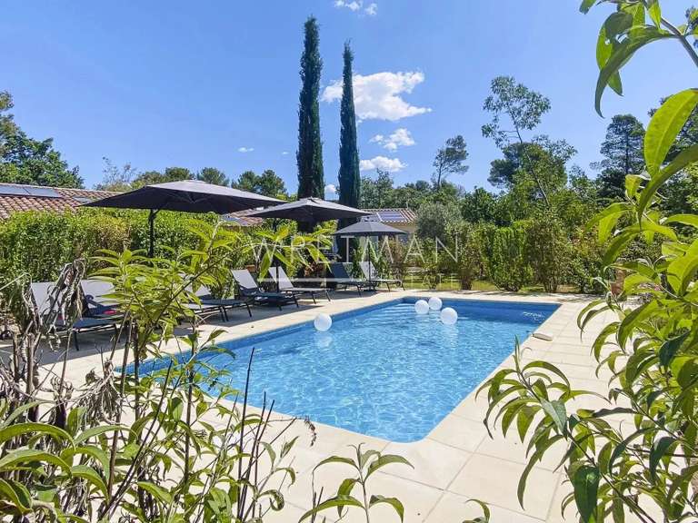 Villa Aups - 7 chambres - 261m²