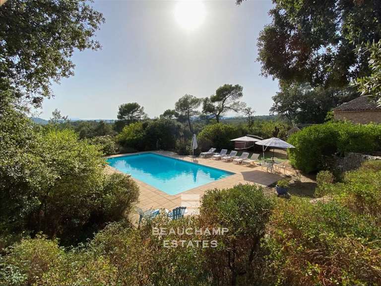 Villa Aups - 7 chambres - 245m²