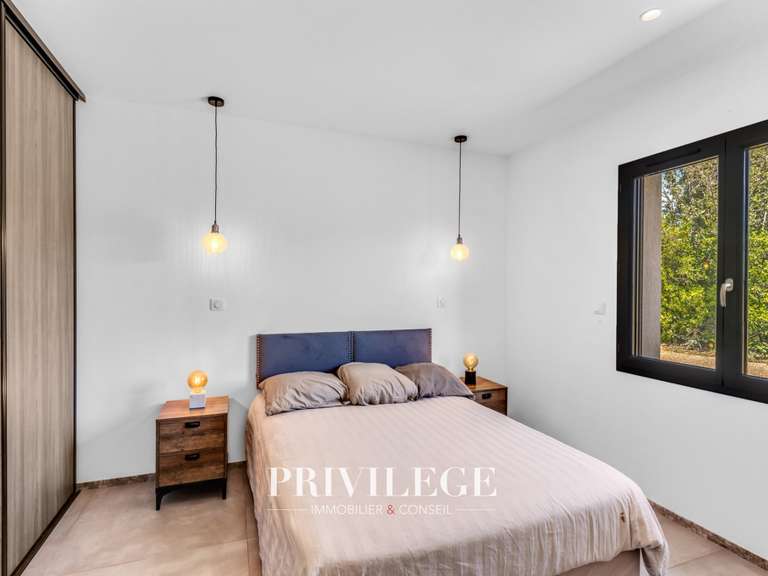 Villa Aups - 3 chambres - 151m²