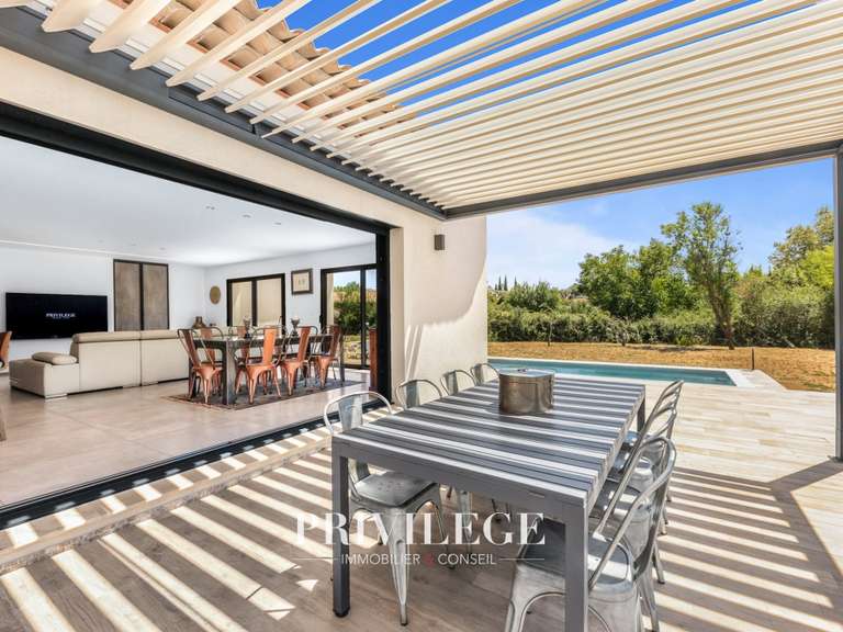 Villa Aups - 3 chambres - 151m²