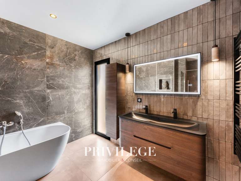 Villa Aups - 3 chambres - 151m²