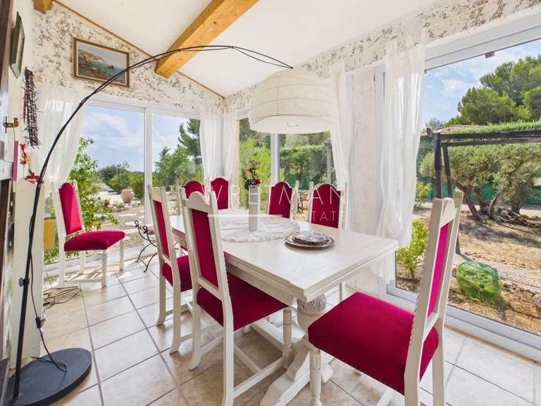 Villa Aups - 4 chambres - 192m²