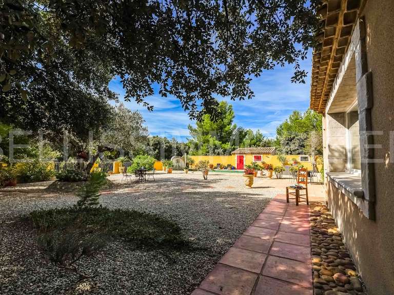 Maison Aureille - 4 chambres - 180m²