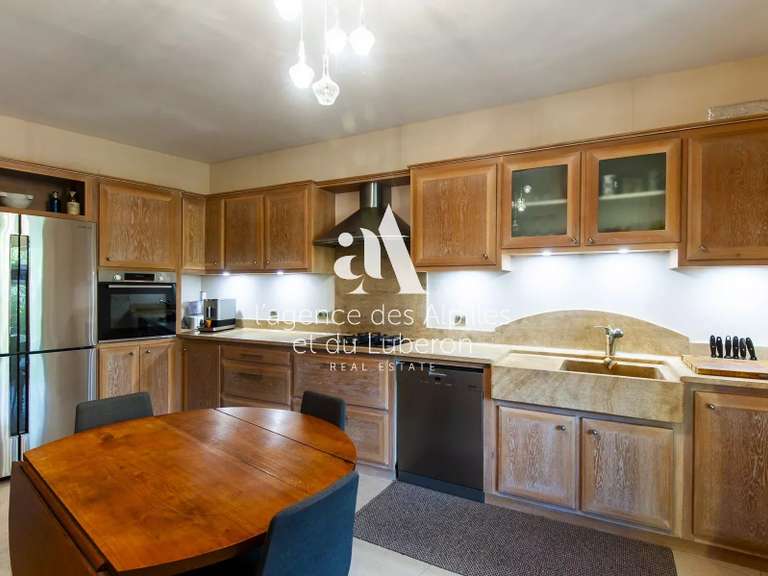 Maison Aureille - 4 chambres - 450m²