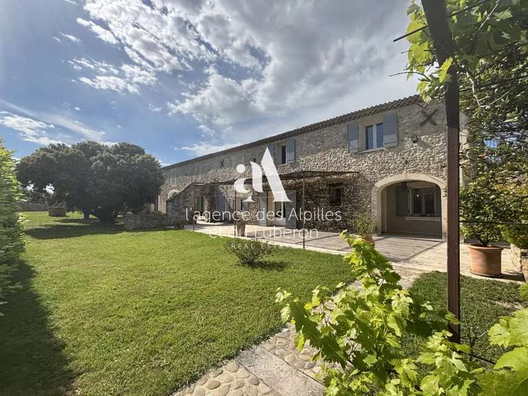 Maison Aureille - 500m²