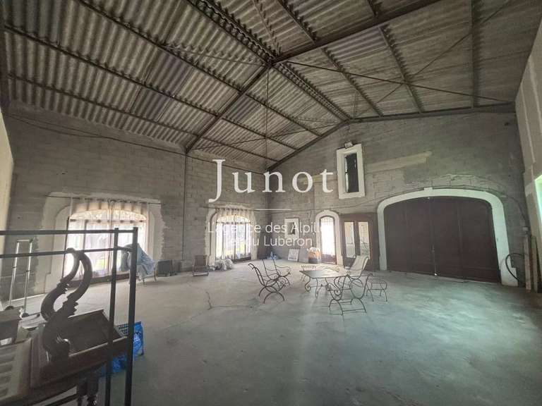 Maison Aureille - 500m²