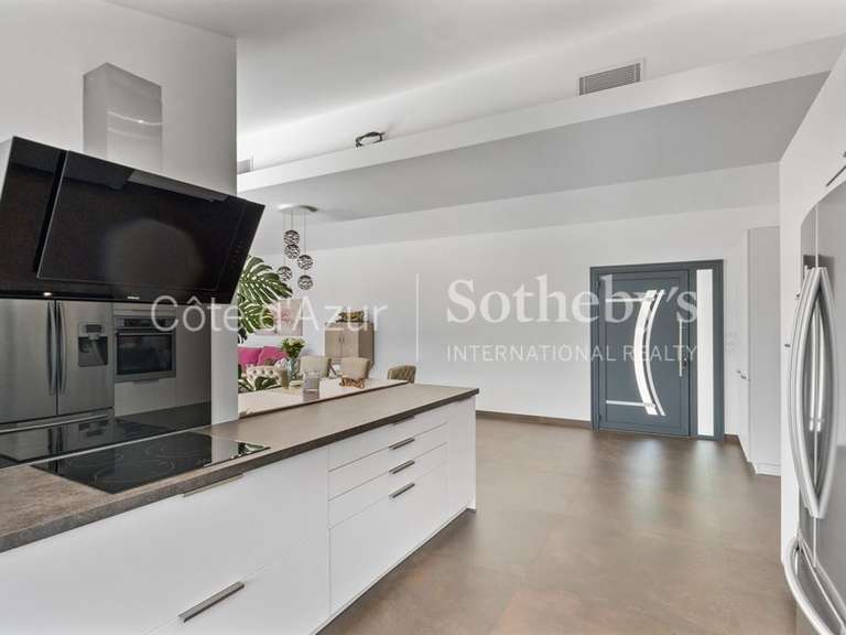 Maison Auribeau-sur-Siagne - 5 chambres - 245m²