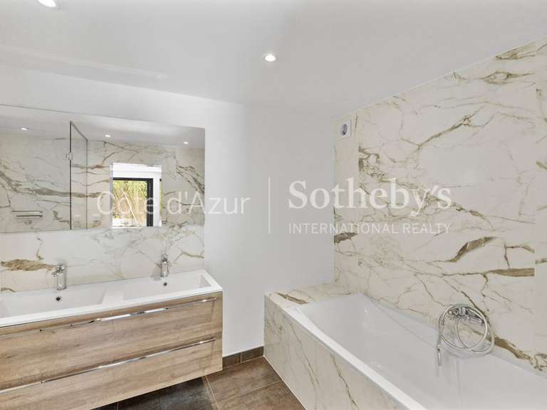 Maison Auribeau-sur-Siagne - 5 chambres - 245m²