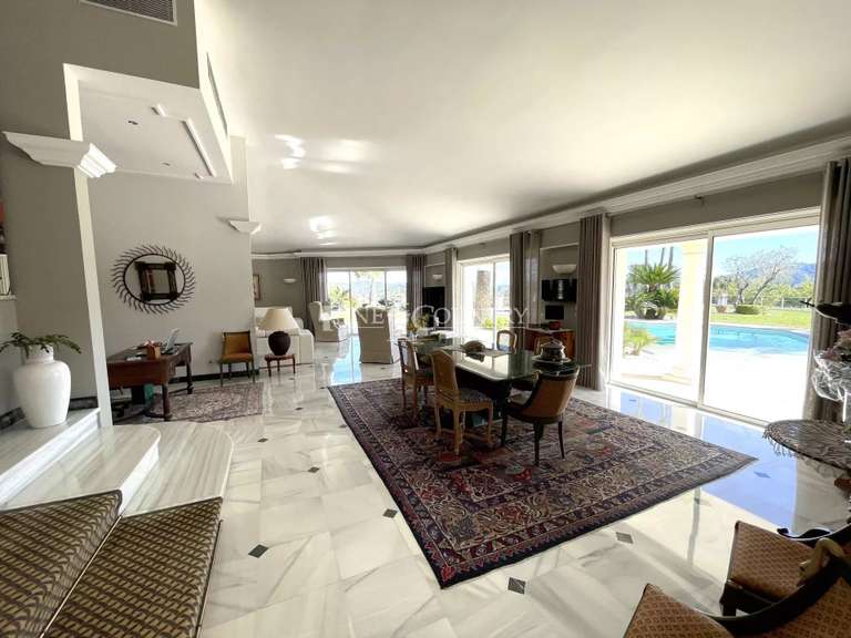 House Auribeau-sur-Siagne - 5 bedrooms - 280m²