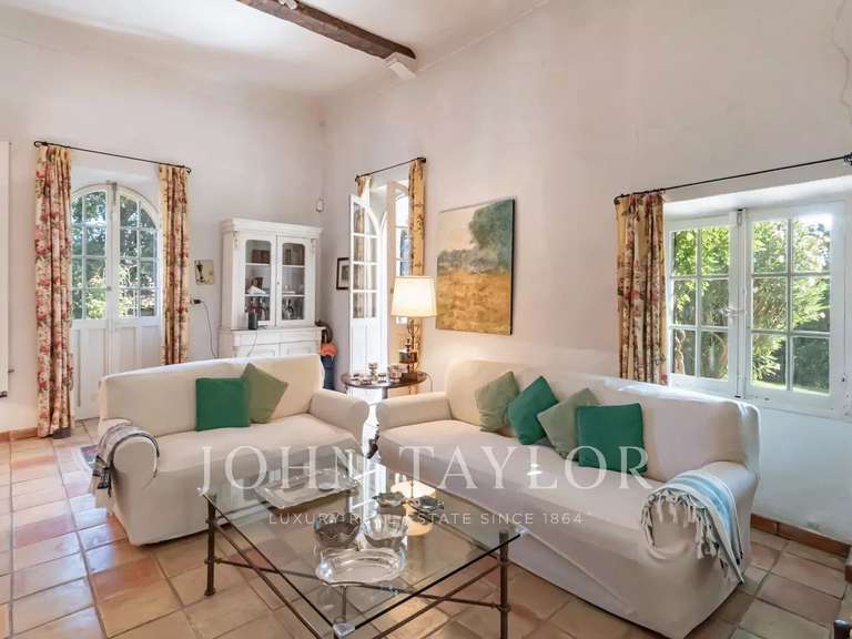 Propriété Auribeau-sur-Siagne - 4 chambres - 195m²