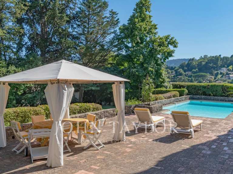 Propriété Auribeau-sur-Siagne - 4 chambres - 195m²