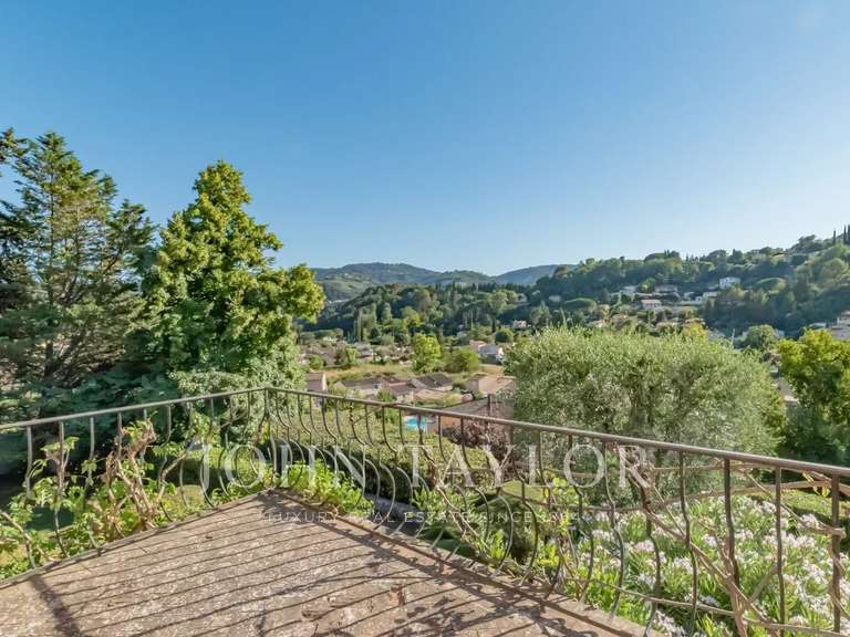 Propriété Auribeau-sur-Siagne - 4 chambres - 195m²