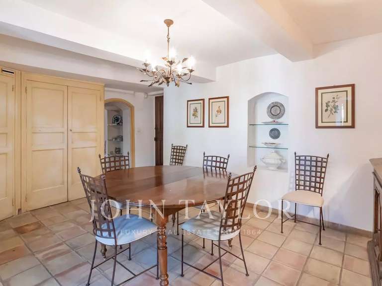 Propriété Auribeau-sur-Siagne - 4 chambres - 195m²