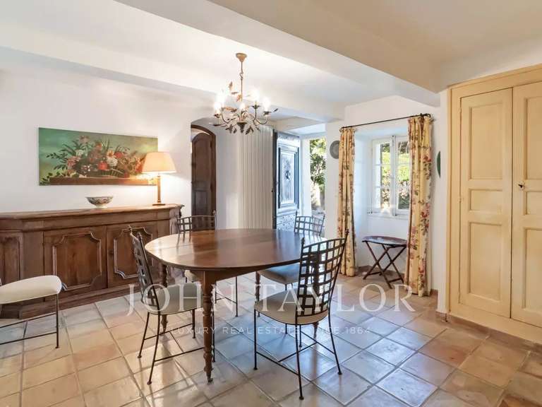 Propriété Auribeau-sur-Siagne - 4 chambres - 195m²