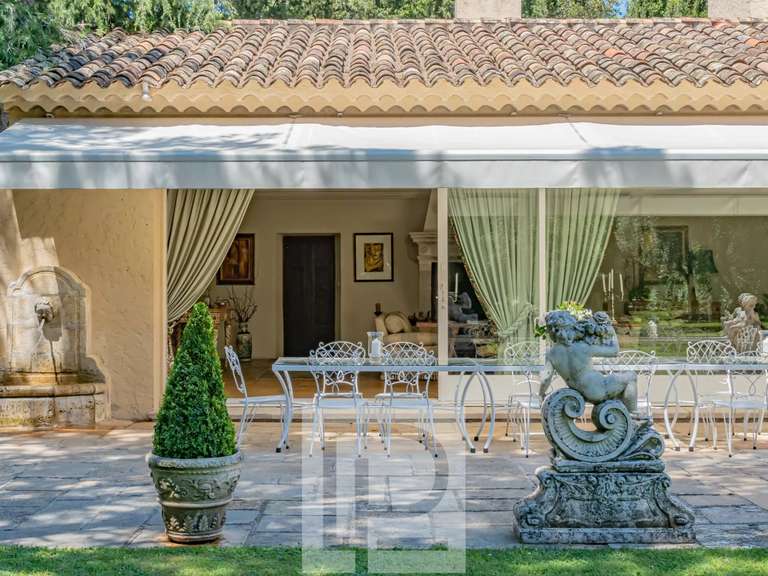 Propriété Auribeau-sur-Siagne - 8 chambres - 1000m²
