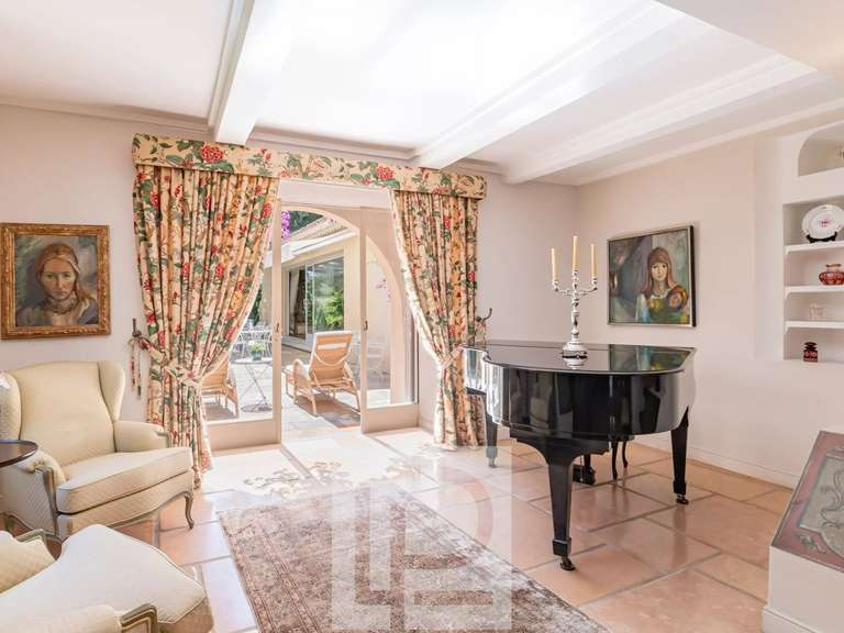 Propriété Auribeau-sur-Siagne - 8 chambres - 1000m²