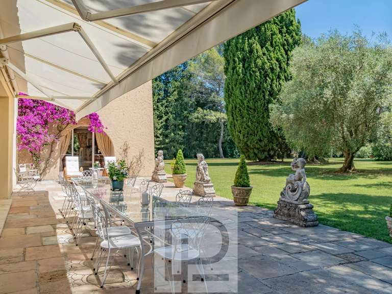 Propriété Auribeau-sur-Siagne - 8 chambres - 1000m²