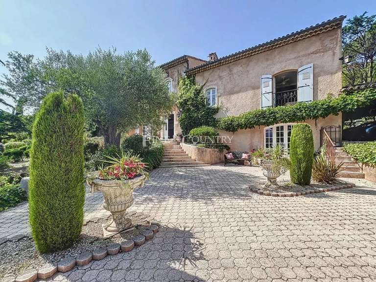 Villa Auribeau-sur-Siagne - 5 chambres - 300m²
