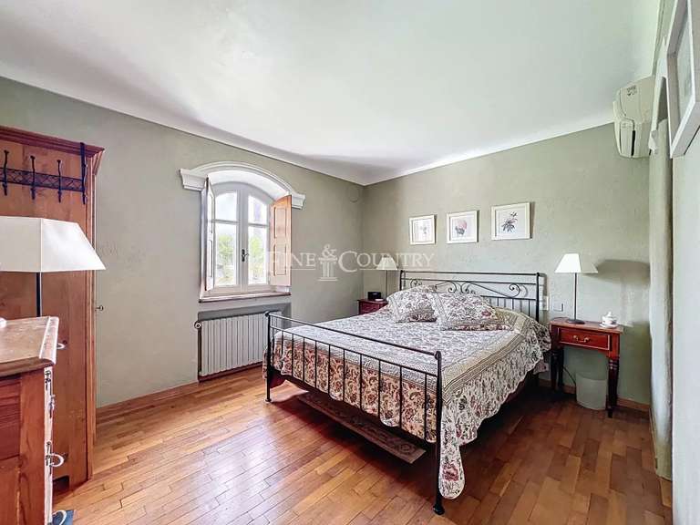 Villa Auribeau-sur-Siagne - 5 chambres - 300m²