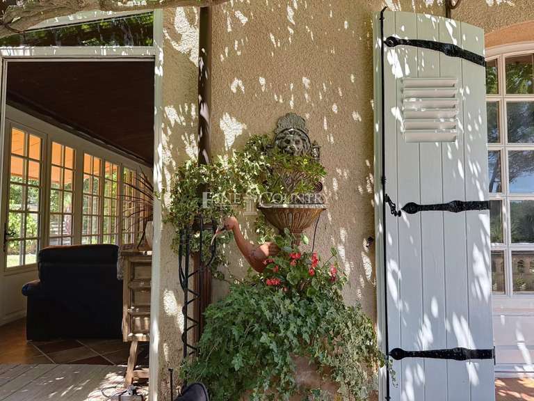 Villa Auribeau-sur-Siagne - 5 chambres - 300m²