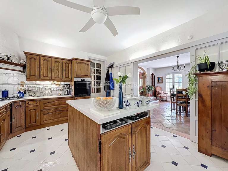 Villa Auribeau-sur-Siagne - 5 chambres - 300m²