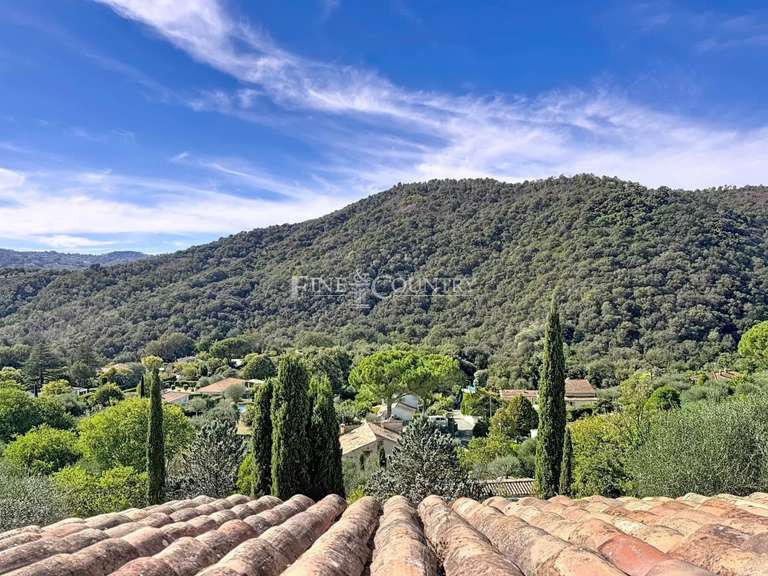 Villa Auribeau-sur-Siagne - 4 bedrooms - 210m²