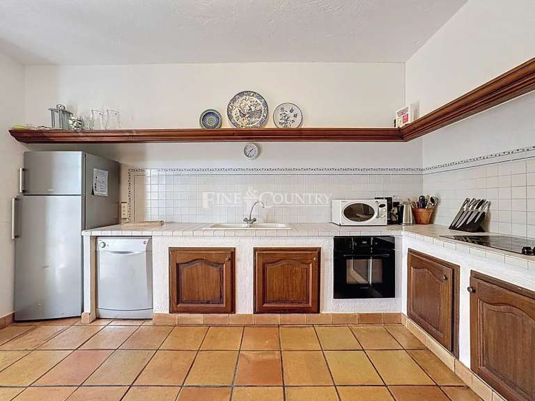 Villa Auribeau-sur-Siagne - 4 bedrooms - 210m²