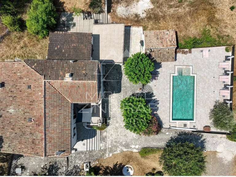 Maison Auriol - 8 chambres - 361m²