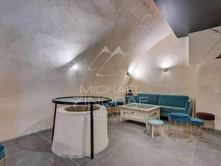 Maison Auriol - 8 chambres - 361m²