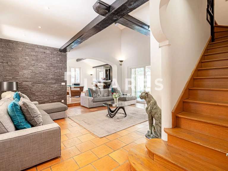 Maison Auriol - 5 chambres - 300m²