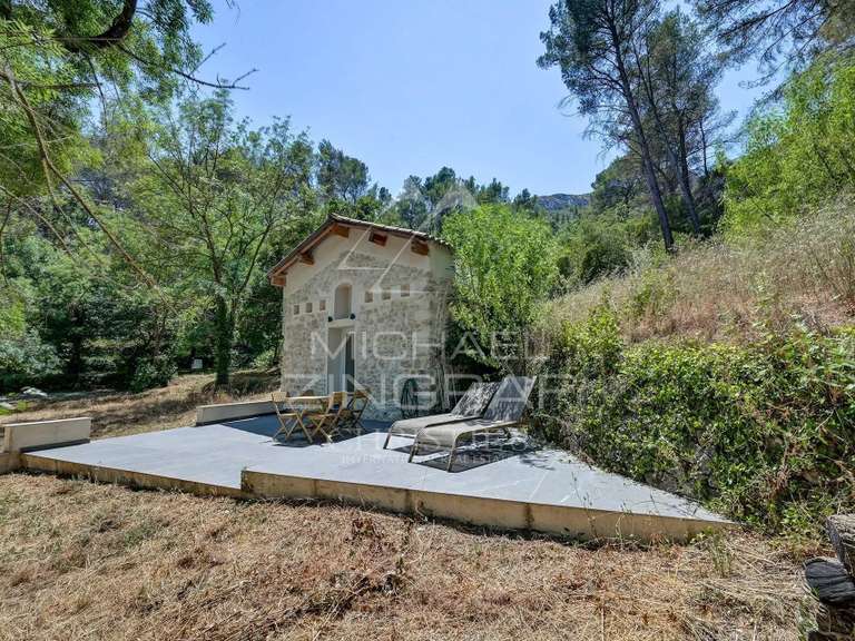 Maison Auriol - 8 chambres - 361m²