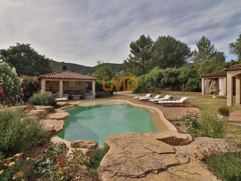 Maison Auriol - 4 chambres - 228m²