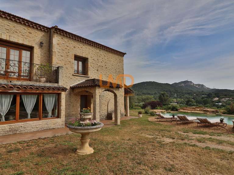 Maison Auriol - 4 chambres - 228m²