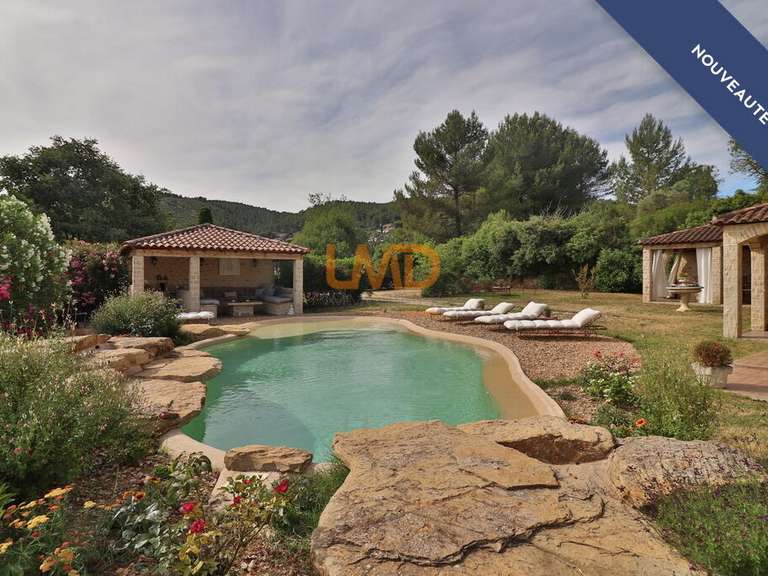 Maison Auriol - 4 chambres - 228m²