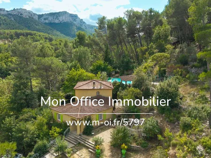 House Auriol