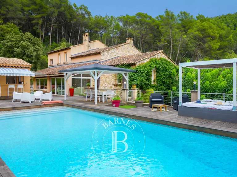 Property Auriol - 5 bedrooms - 300m²