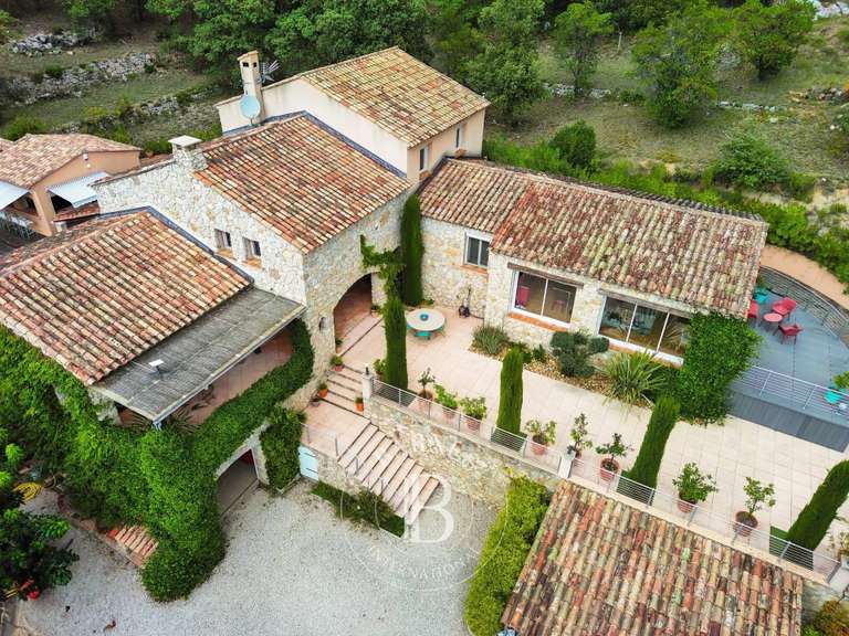 Propriété Auriol - 5 chambres - 300m²
