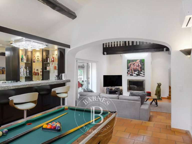 Propriété Auriol - 5 chambres - 300m²
